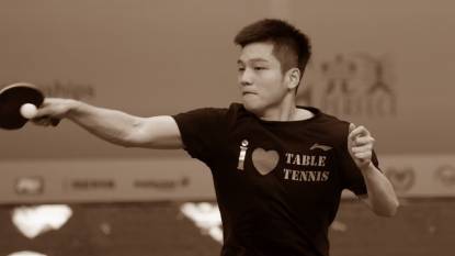 Fan Zhendong playing at the 2016 World Team Table Tennis Championships