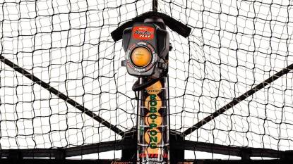 Tischtennisroboter von Newgy, Modell Robo-Pong 2040+.